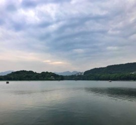 资阳杭州自助游(杭州自助游旅游攻略)