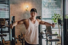 资阳肌肉男模(肌肉男模板)