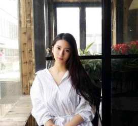 资阳女友兼职模特的小说(女友兼职模特的小说保举)