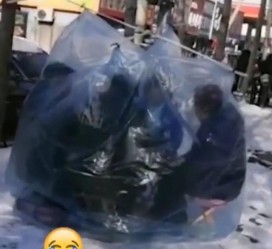资阳东北大爷带老伴游中国(东北大爷带老伴游中国旅行)