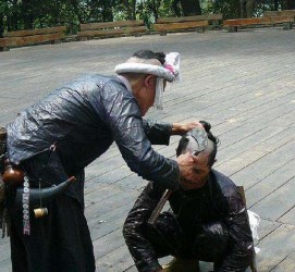 资阳欲带老伴游遍中国(带着老伴去旅游)