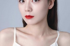 资阳兼职模特要打点模卡吗(兼职做模特要交钱拍模卡)