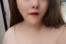资阳美院系花兼职死商务模特(美院系花兼职商务模特第2部一边看球一边玩)