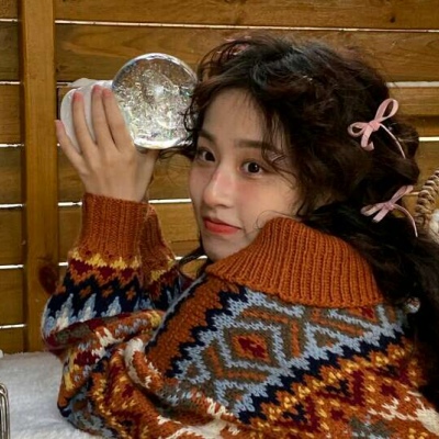 资阳伴游女生郑晓涵的资料