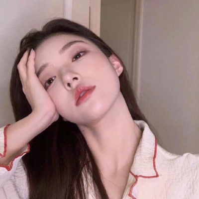 资阳伴游女生赵梦琪的资料
