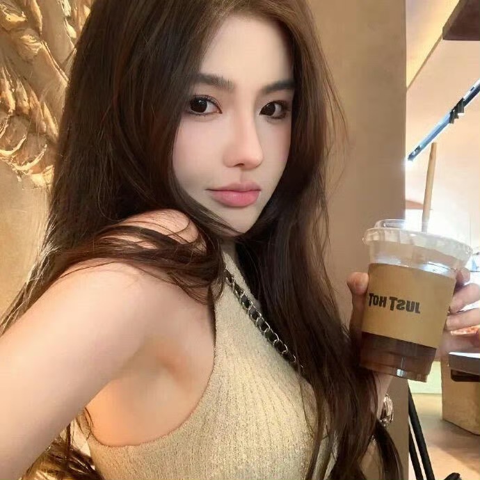 资阳伴游女生阿丽米热·艾美尔的资料