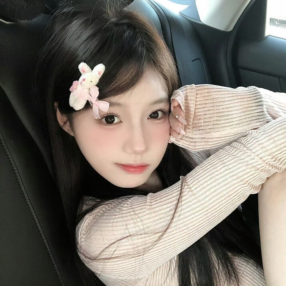 资阳伴游女生沈欣白的资料