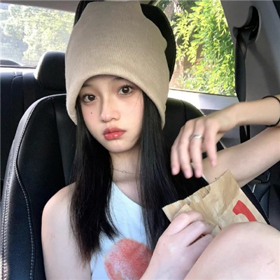 资阳伴游女生乙傲薇的资料