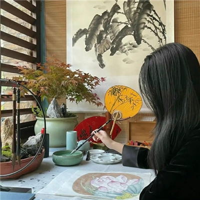 资阳伴游女生源又菡的资料