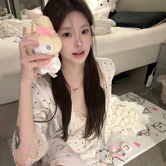 资阳伴游女生 | 微微的资料